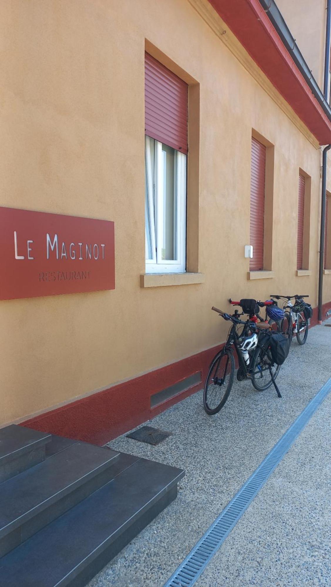 Le Maginot Relais Bed & Breakfast Castelvetro Piacentino ภายนอก รูปภาพ